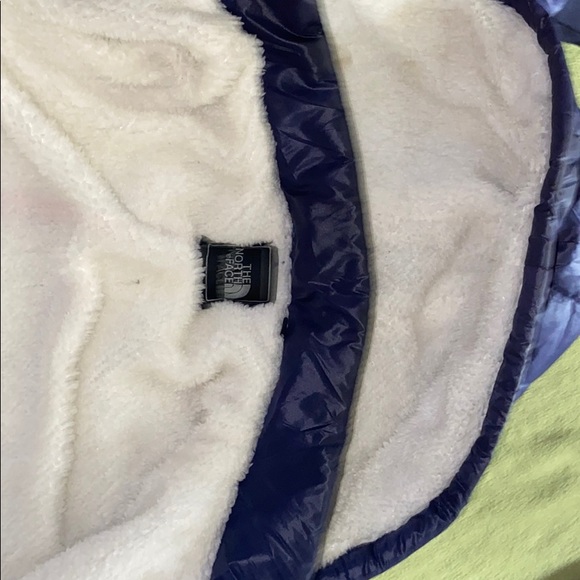The North Face Jacket with hood - Picture 6 of 6
